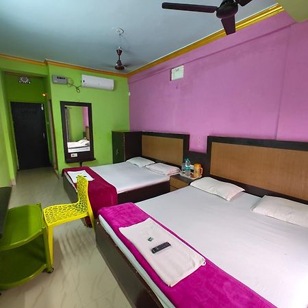 Goroomgo Samrat Palace Puri Near Sea Beach With Parking Facilities - Restaurant Available - Couple Friendly Exteriör bild