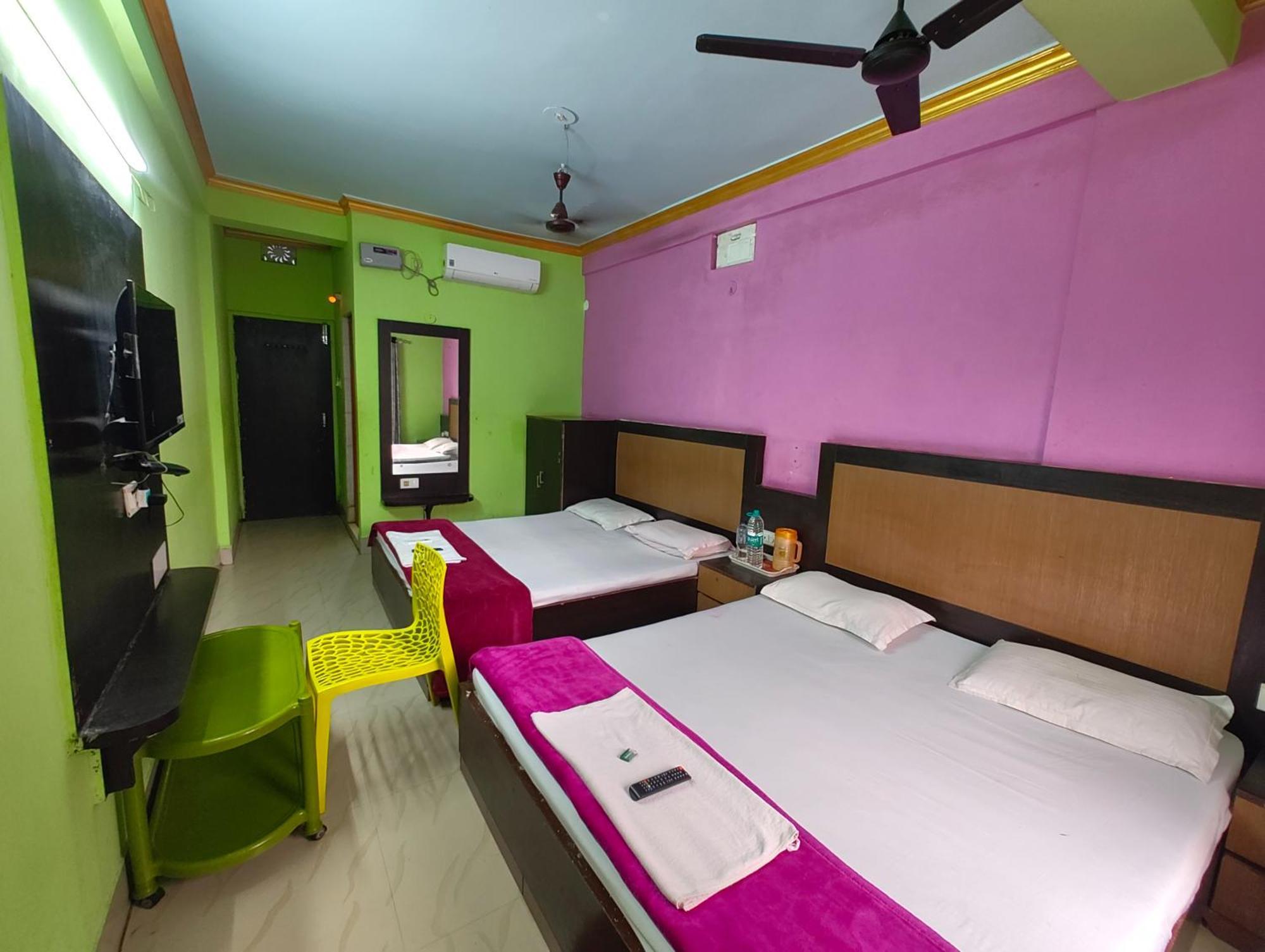 Goroomgo Samrat Palace Puri Near Sea Beach With Parking Facilities - Restaurant Available - Couple Friendly Exteriör bild