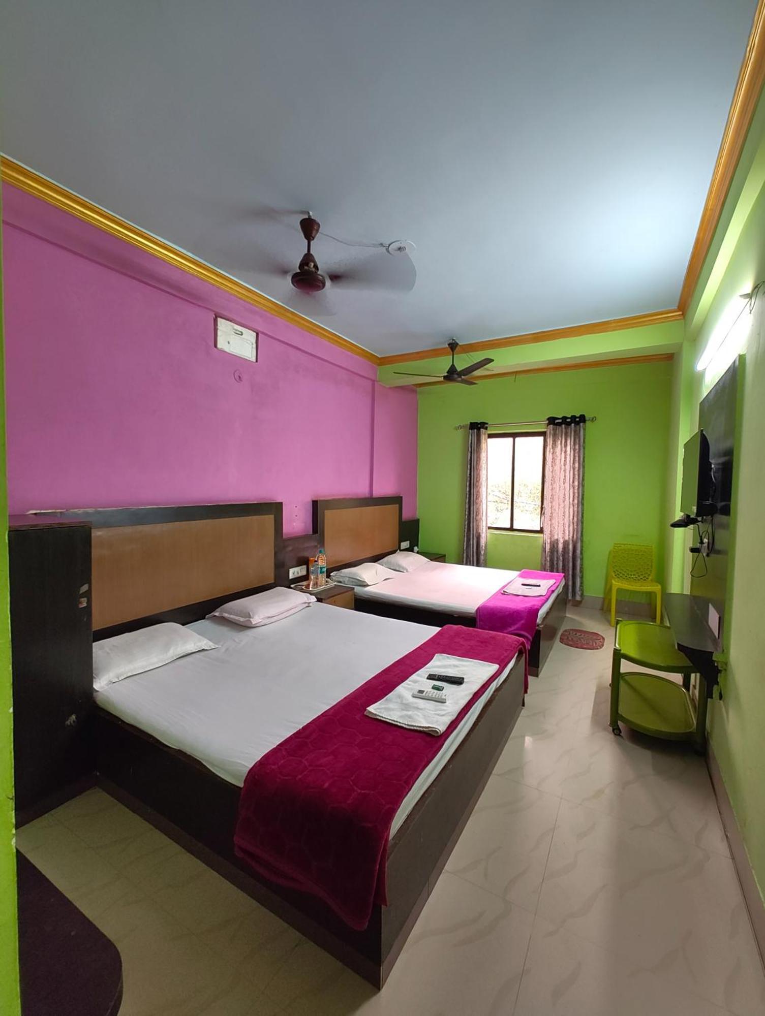 Goroomgo Samrat Palace Puri Near Sea Beach With Parking Facilities - Restaurant Available - Couple Friendly Exteriör bild