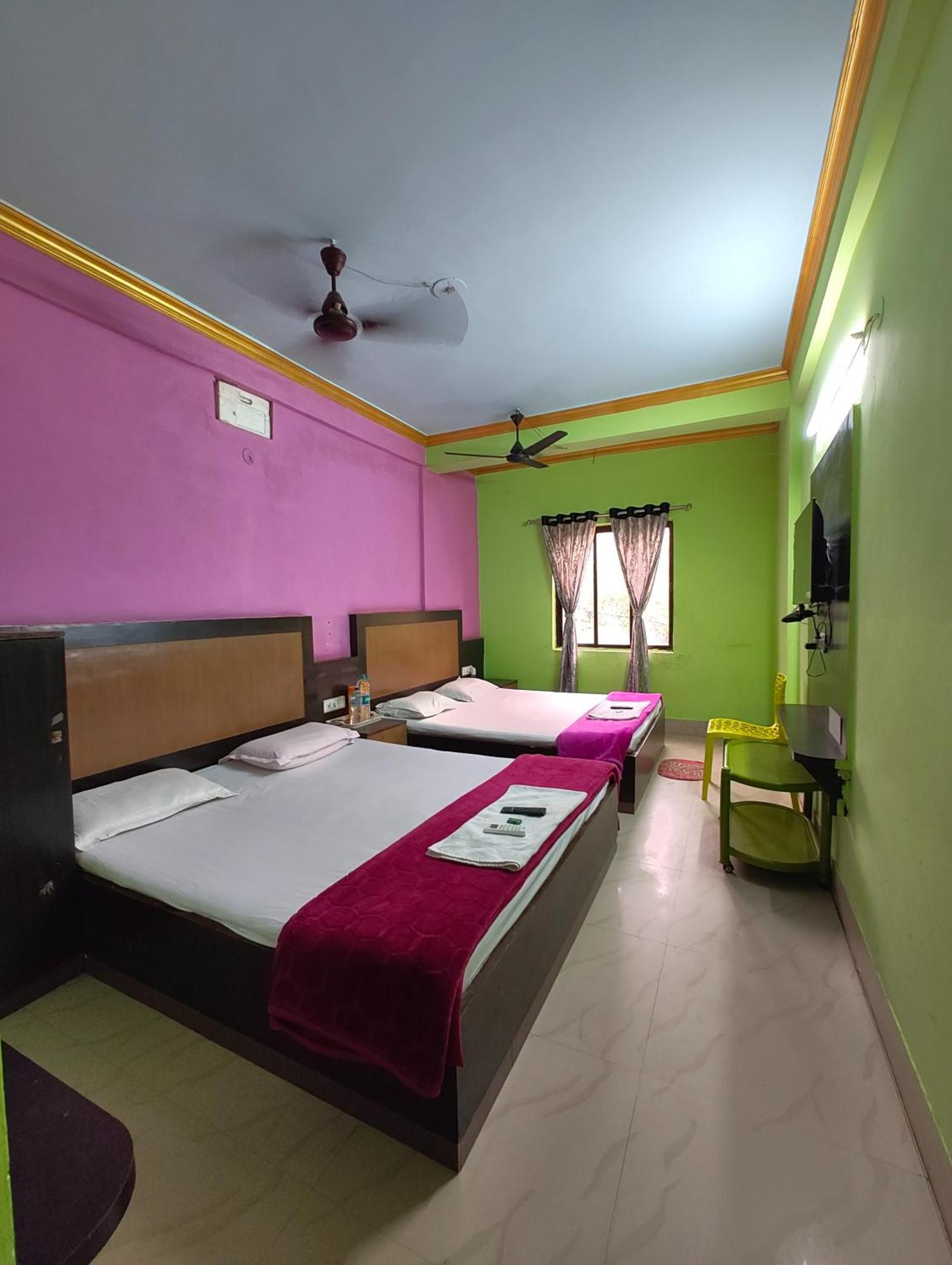 Goroomgo Samrat Palace Puri Near Sea Beach With Parking Facilities - Restaurant Available - Couple Friendly Exteriör bild