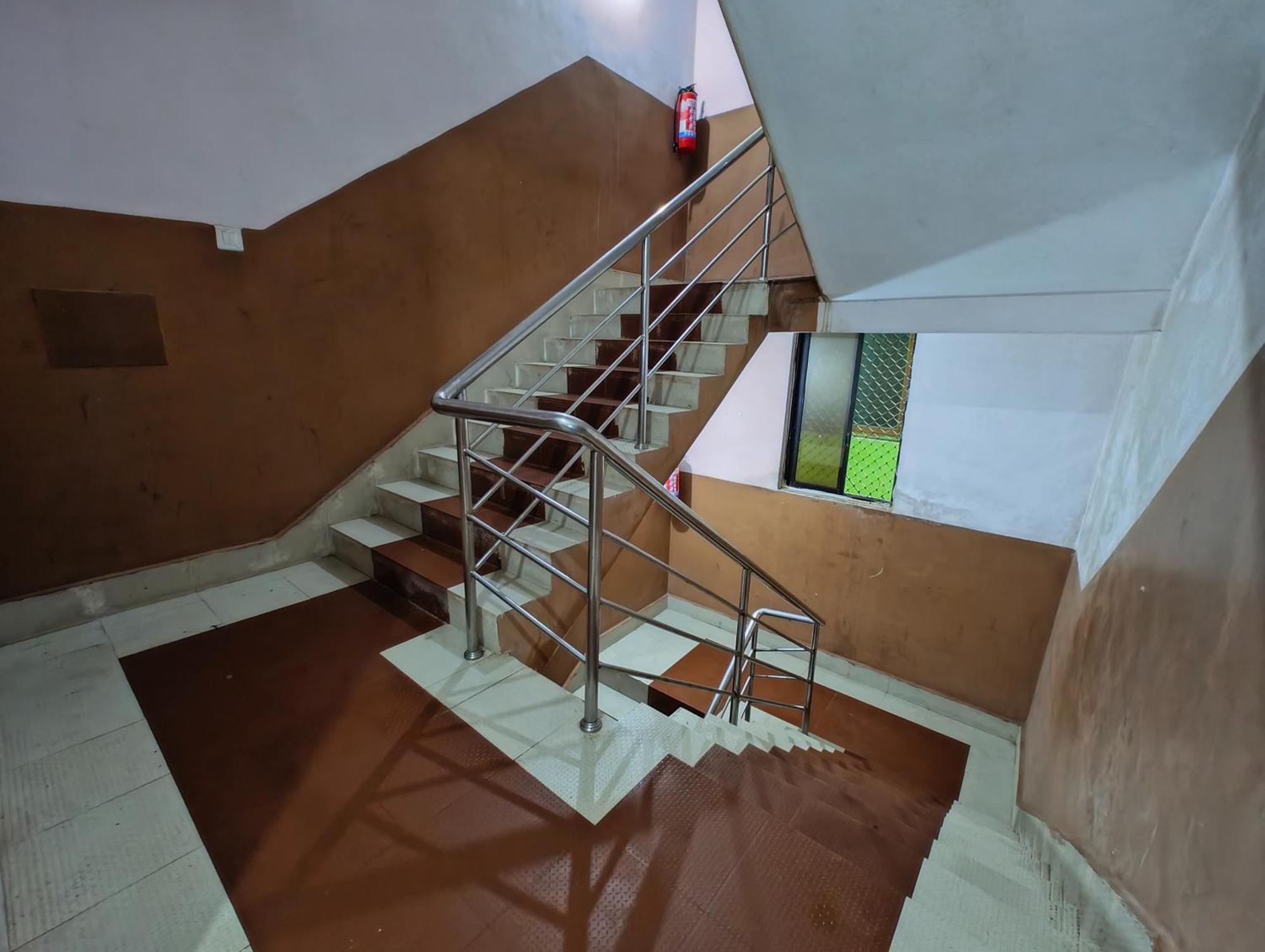 Goroomgo Samrat Palace Puri Near Sea Beach With Parking Facilities - Restaurant Available - Couple Friendly Exteriör bild