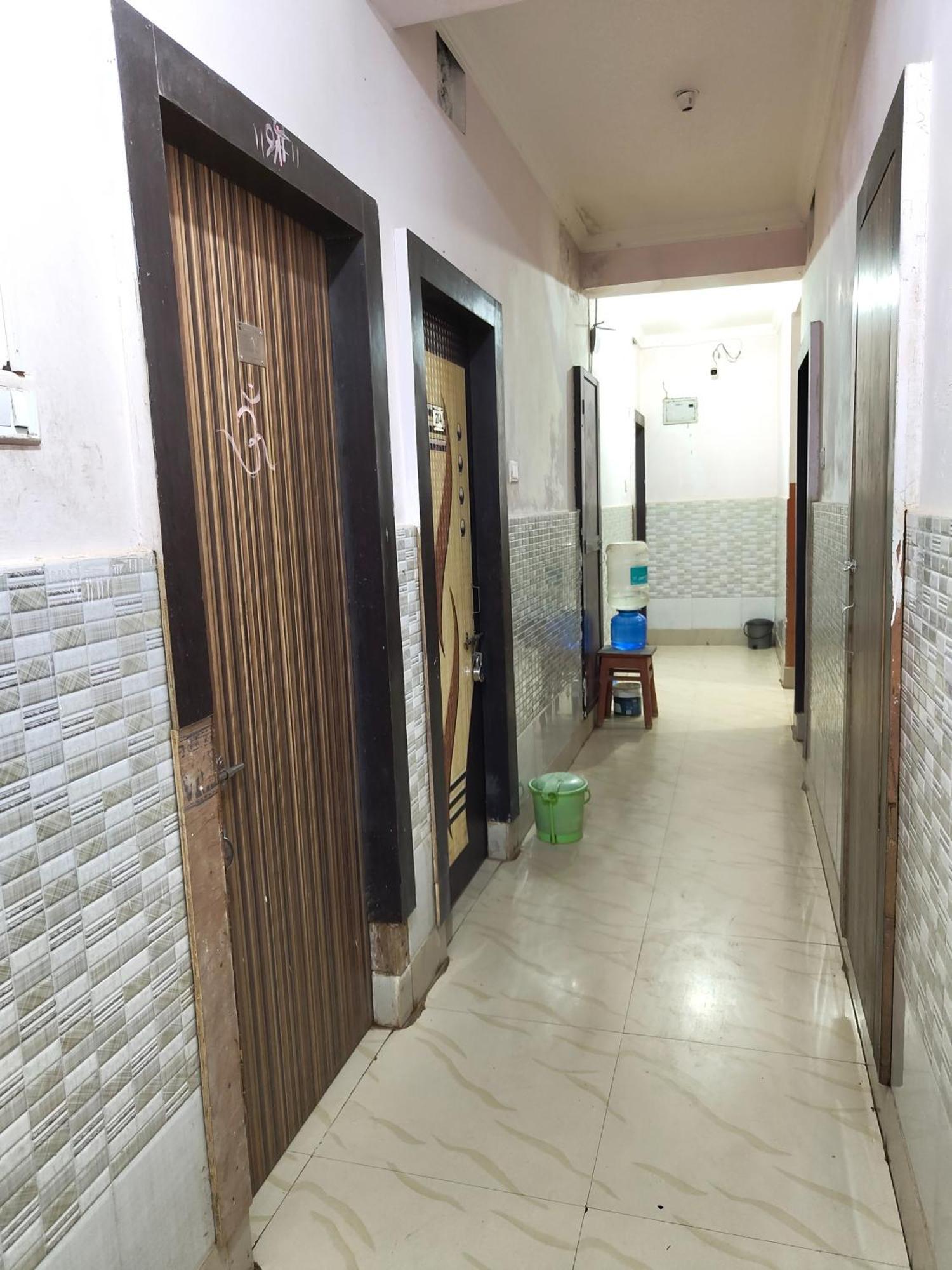 Goroomgo Samrat Palace Puri Near Sea Beach With Parking Facilities - Restaurant Available - Couple Friendly Exteriör bild